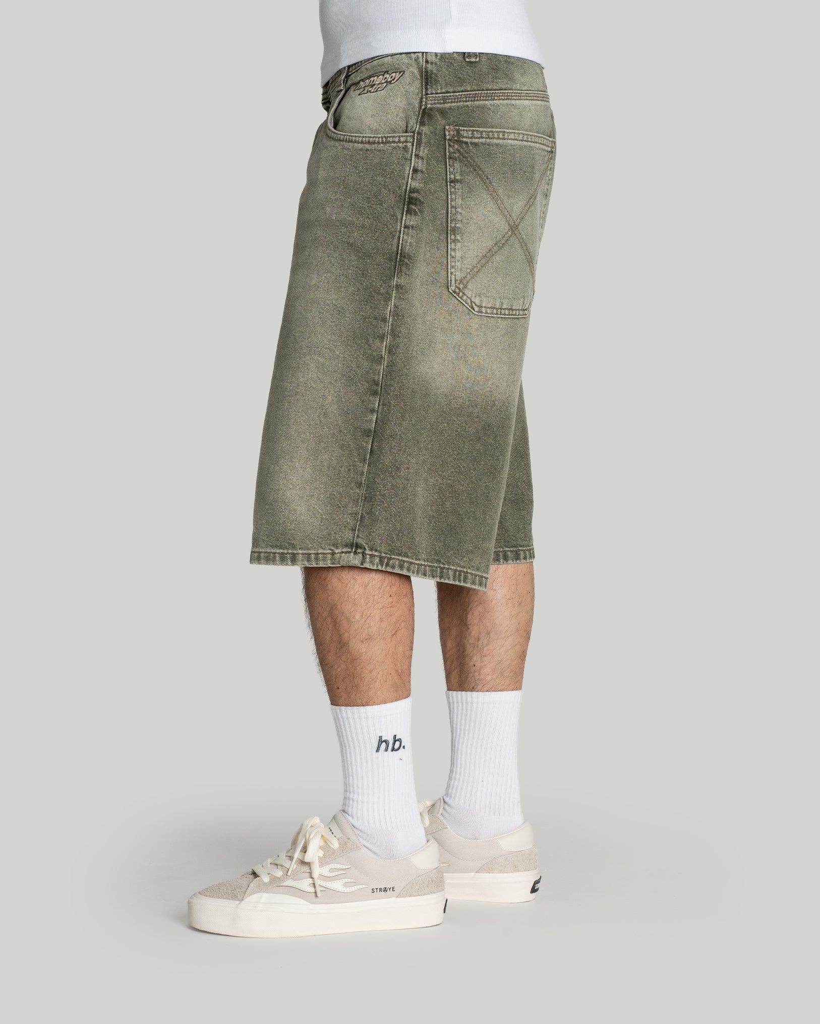 x-tra BAGGY Dye Denim SHORTS washed Green - Image 3